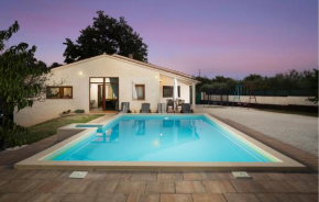 Beautiful Home In Marcana With Wifi